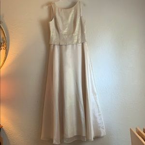 Cachet women’s formal women’s evening gown